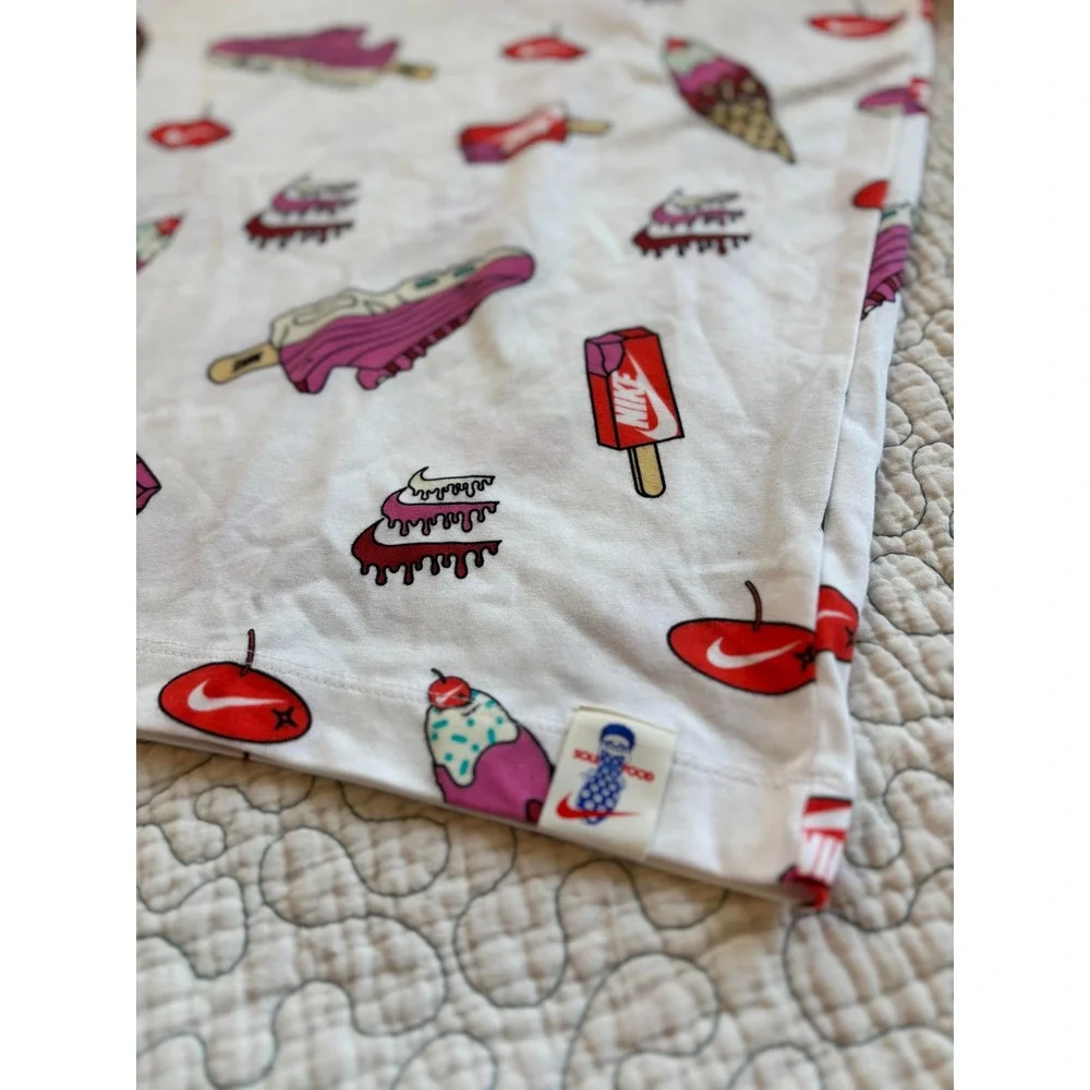 Nike Kids Short Sleeved Shirt Drip Print Ice Cream and Sneakers Size Large‎ #40